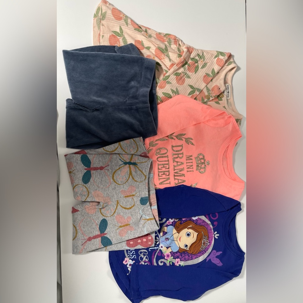 2T Clothing Bundle with Graphic Tees long sleeves and Leggings
